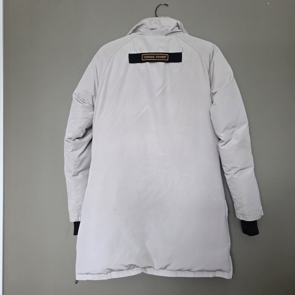 CANADA GOOSE | Cream Expedition Parka – Women’s XL - Picture 11 of 14